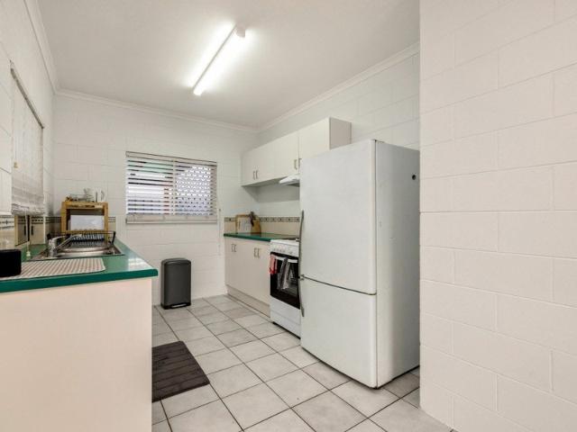 Easy Care Half Duplex, Prime Bentley Park Position