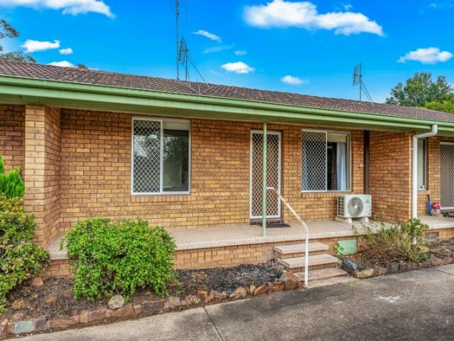 Easy Care Investment or First Home Opportunity in a Convenient Location