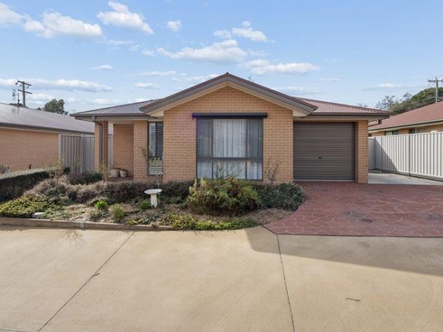 Easy Care Living Awaits Modern Comfort in Peaceful Yass