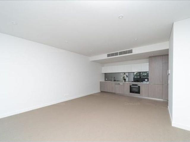 Easy Care Living in One of Claremont's Best Locations