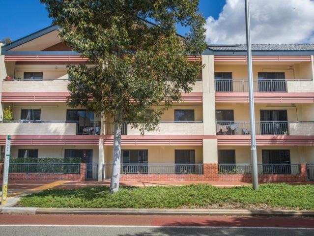 EASY CARE LIVING IN A CONVENIENT JOONDALUP LOCATION