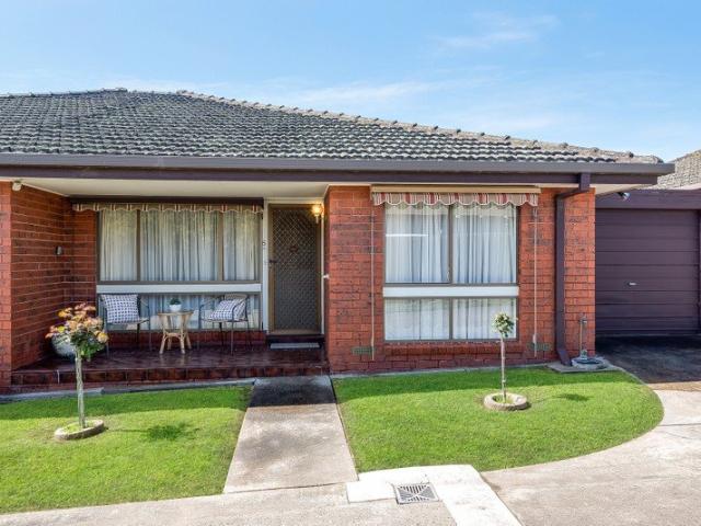 Easy Care Living in a Convenient Location
