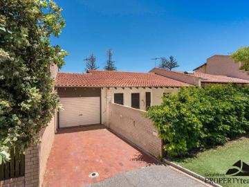EASY CARE LIVING IN A CENTRAL LOCATION
