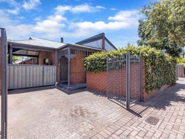 Easy Care Living in a Fantastic Location