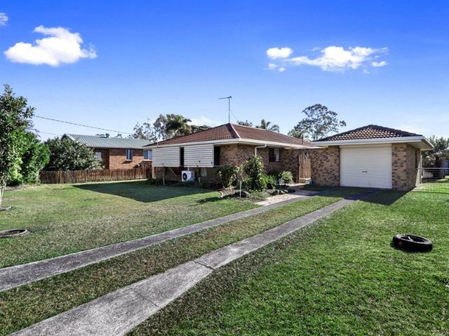 Easy Care Living in a Peaceful Cul de Sac