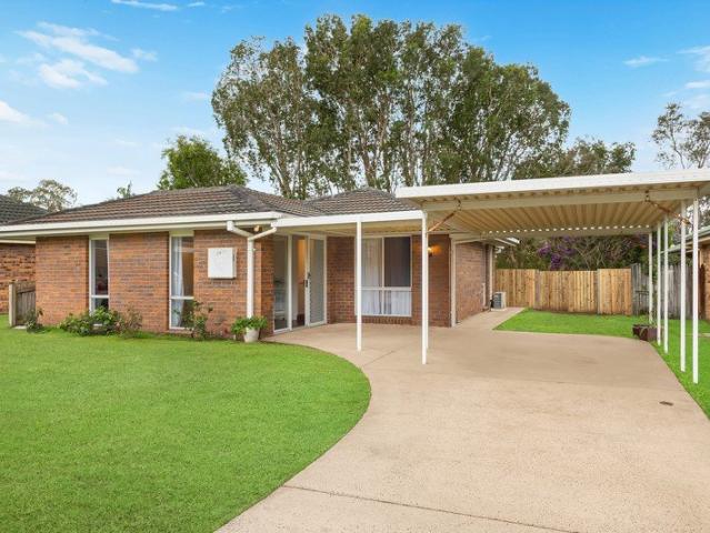 Easy Care Living in a Peaceful Cul de Sac