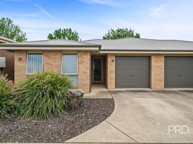 Easy Care Living in a Peaceful Setting