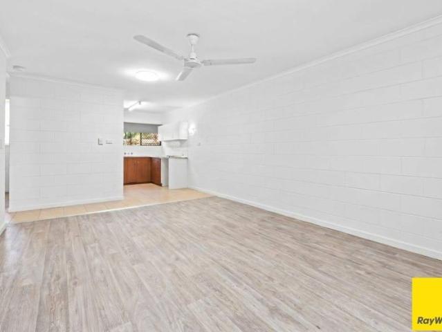 Easy Care Living in a Quiet Cul de Sac