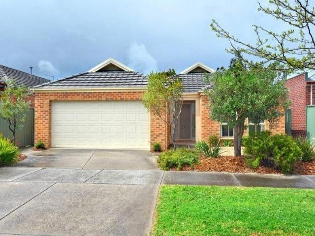 Easy Care Living in Lake Gardens