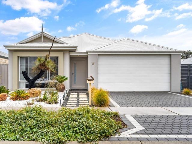Easy Care Living in Quiet Location