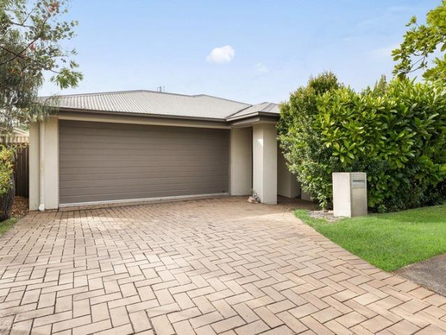 EASY CARE LIVING IN SOUGHT AFTER BRIGHTWATER