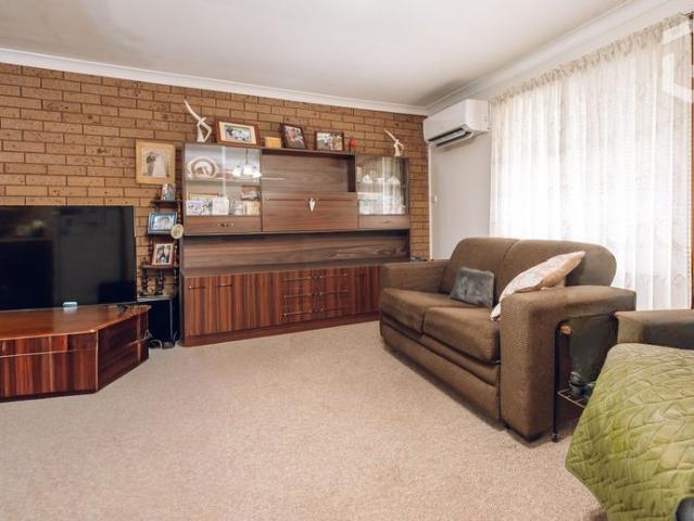 Easy Care Living in the Town Circle