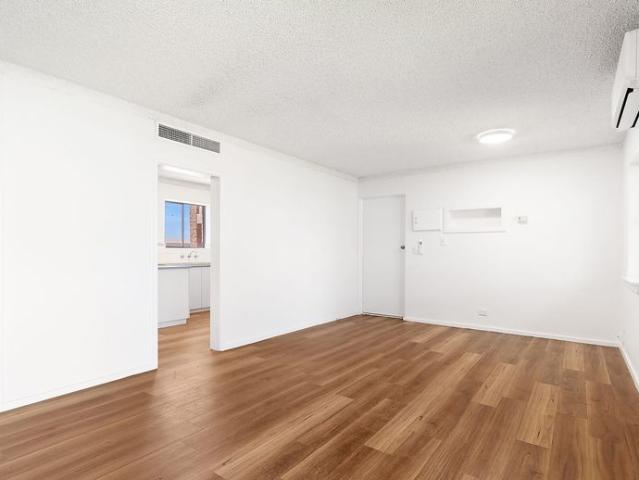 Easy Care Living in the Heart of Dampier