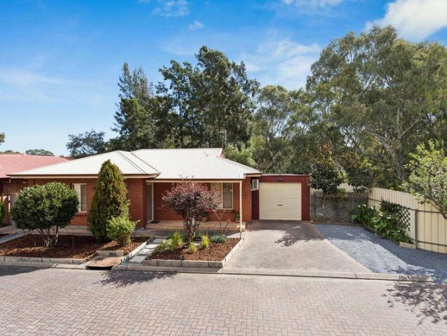 Easy Care Living In The Heart Of Modbury!