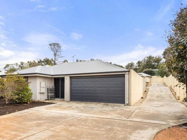 Easy Care Living Steps from the Estuary 53A Paris Road, Australind