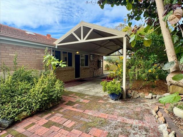 Easy Care Living & Ultimate Convenience in Thornlie