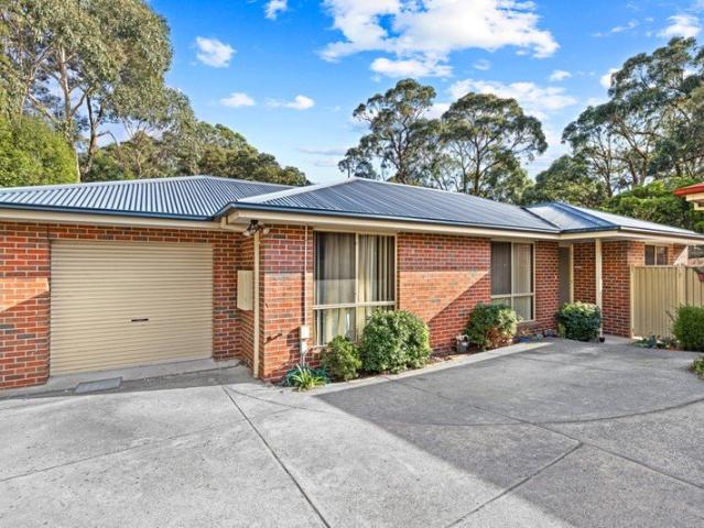 Easy Care Living with Investment Appeal in a Convenient Mount Clear Location