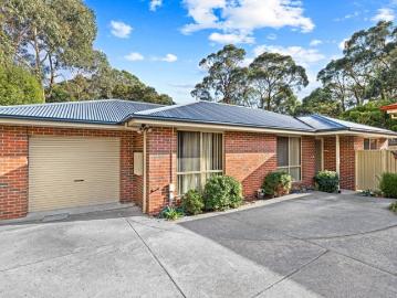 Easy Care Living with Investment Appeal in a Convenient Mount Clear Location