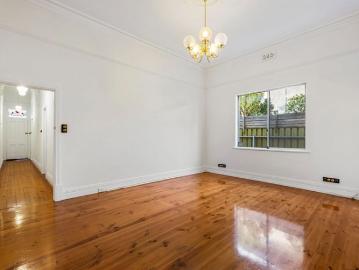 Easy Care Living with Modern Appeal!