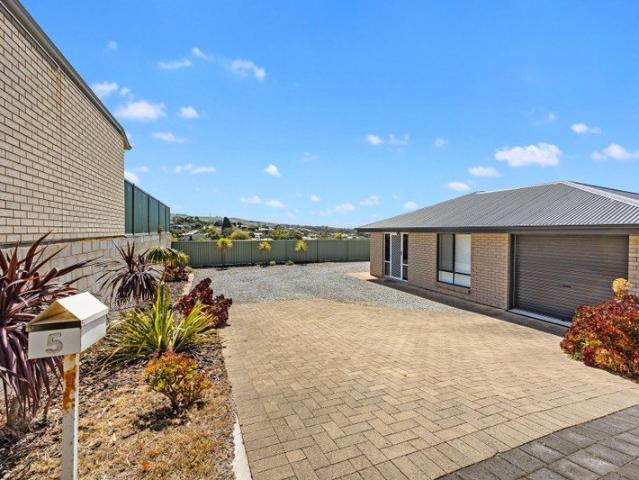 Easy Care Living with Space, Privacy & Convenience
