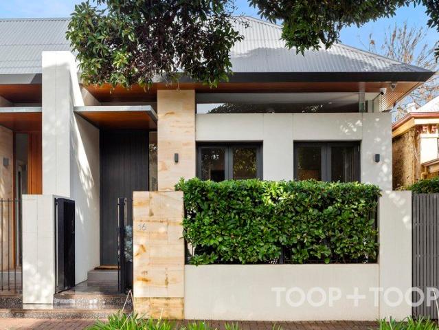 EASY CARE LIFESTYLE IN EXCEPTIONAL CITY FRINGE POSITION