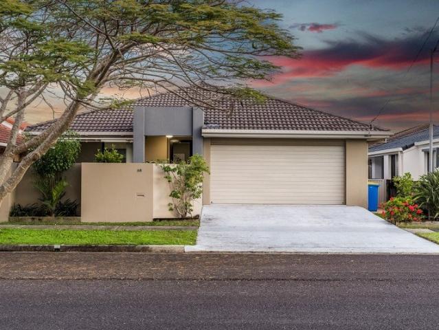Easy care lifestyle within a short stroll to Ballina CBD