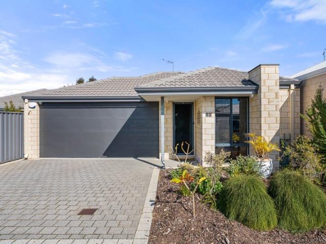 EASY CARE MODERN LIVING WITH PARKSIDE APPEAL