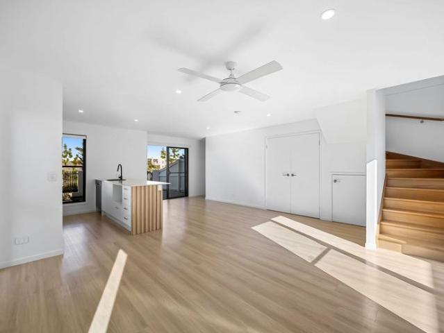 Easy care parkside living!
