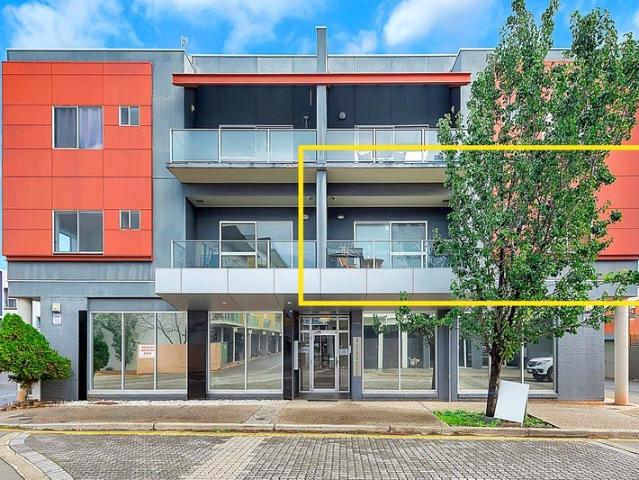 Easy Care & Walking Distance to Everything