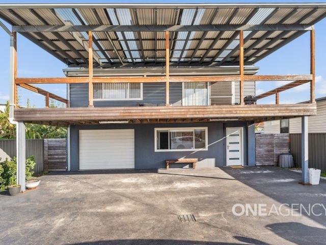 EASY CARE TWO BEDROOM LIVING IN A CONVENIENT WOLLONGONG POCKET