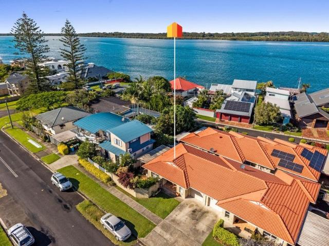 Easy care villa in desirable location