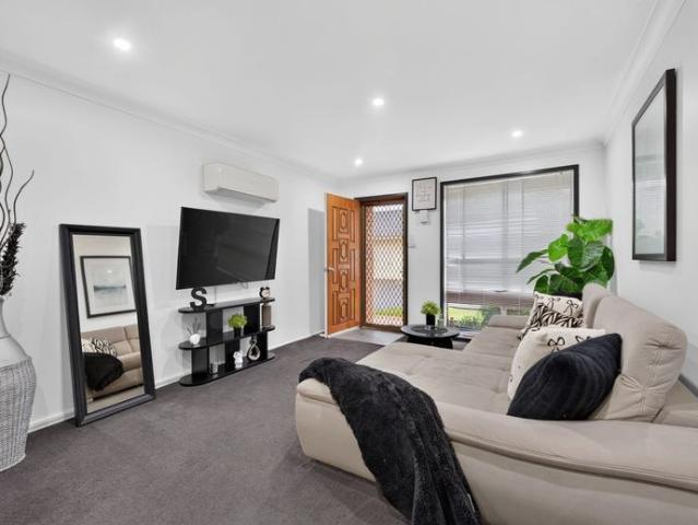 Easy Coastal Living in the Heart of Long Jetty!