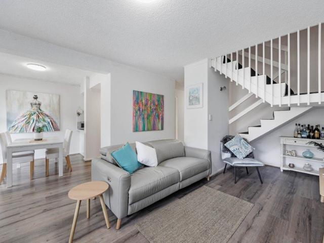Easy Coastal Living Just 500m from the Beach