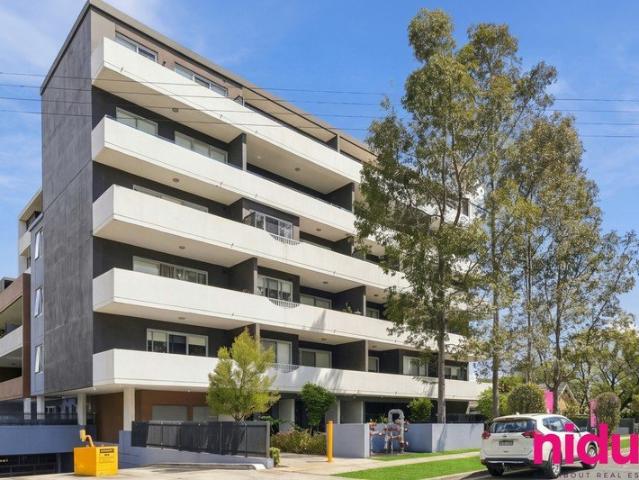 Easy Commute, Easy Living: 1 Bed + Study Near Mount Druitt Station