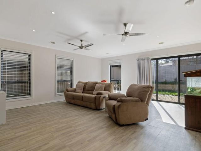 Easy, Comfortable Living in a Sought After Mount Clear Location