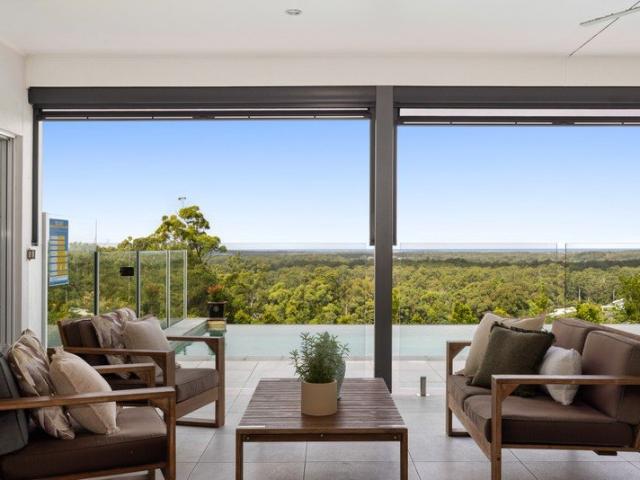 Easy contemporary living with panoramic vistas of coast & hinterland