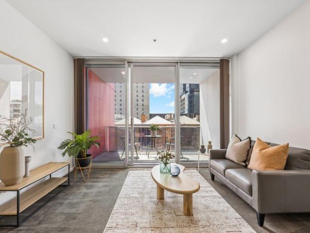 Easy East End Living with Rundle Street at Your Door