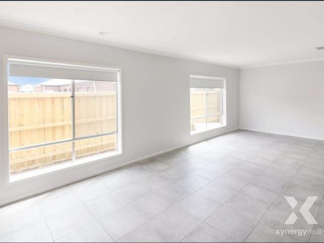 Easy Family Living in a Peaceful Werribee Pocket, GRAB IT FAST!