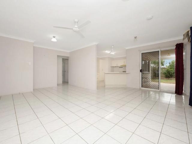 Easy Family Living in a Quiet Court Location