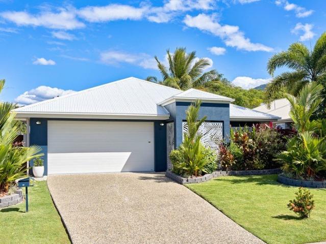 Easy Family Living in Bluewater