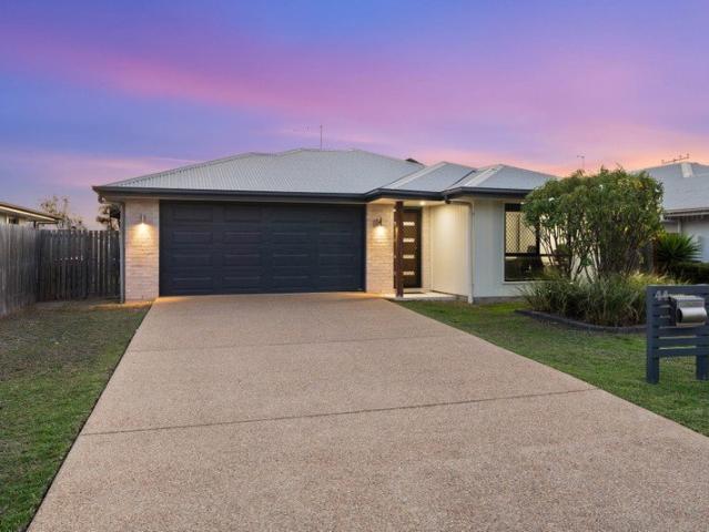 Easy Family Living in Prime Norman Gardens
