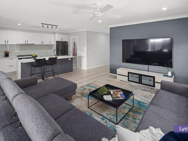 Easy Family Living in the heart of Googong Central