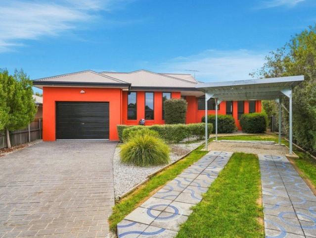 Easy Family Living in the Heart of Sorell