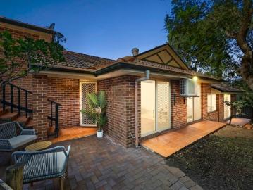 Easy Family Living Meets Supreme Convenience in Lane Cove