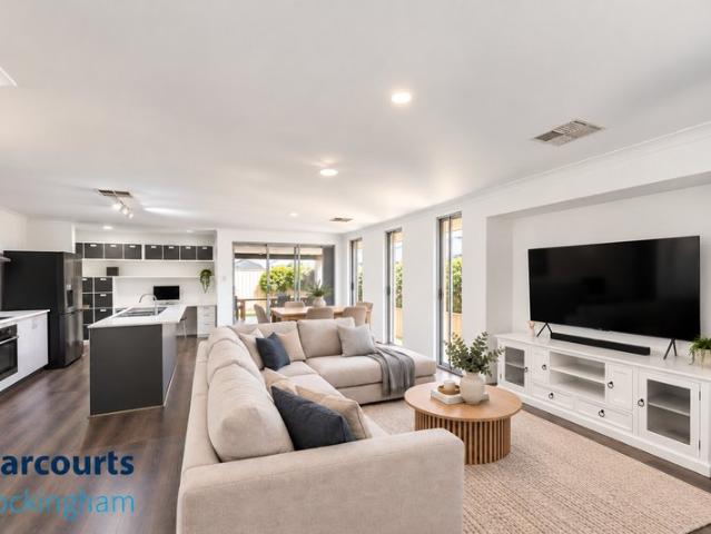 Easy Family Living, Minutes from the Coast