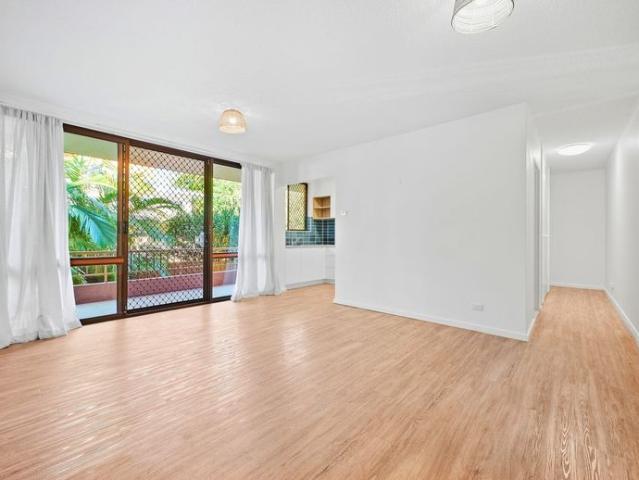 EASY FIRST FLOOR LIVING!