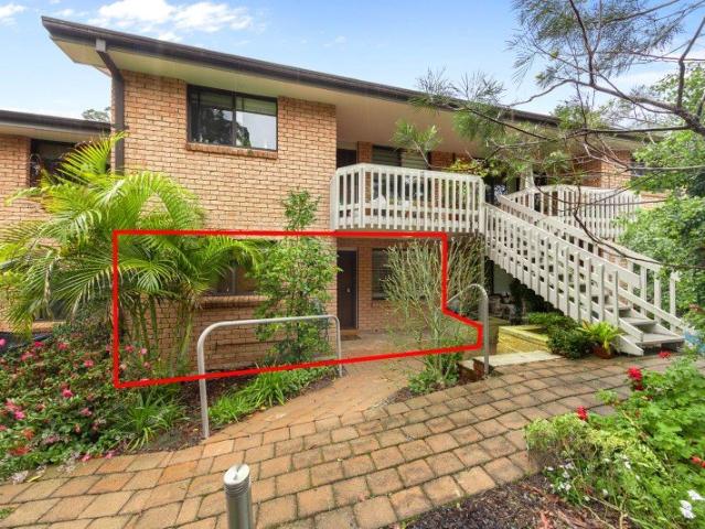 Easy Ground Floor Living in a Leafy Over 55s Village Setting