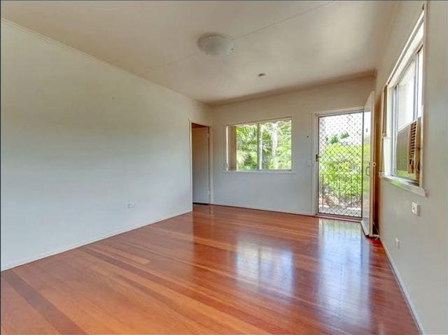 Easy Inner City Living with Everything at Your Doorstep!