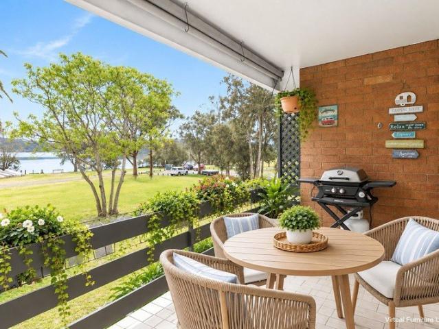 Easy Lakeside Living with a Relaxed Narrabeen Lifestyle