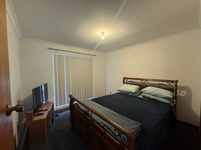 Easy Living 2 Bedroom Unit Near Town Centre